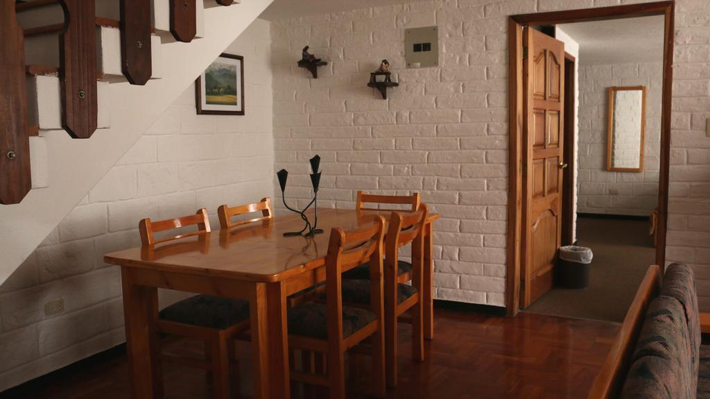 Apartamentos Los Quipus Quito Room photo